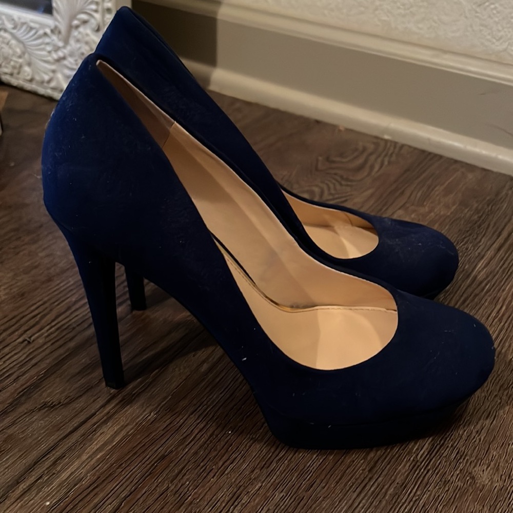 Jessica Simpson Heels - Picture 3 of 5